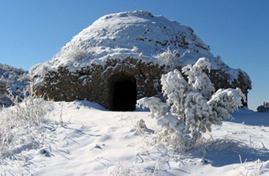 Una actividad desaparecida de las montañas mediterráneas: el comercio de la nieve